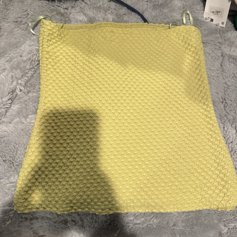 Edikted Yellow Textured Tunic Top - Picture 2 of 3